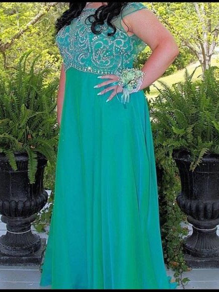 A-Line Scoop Sleeveless With Beading Floor-Length Chiffon Plus Size Prom Dress