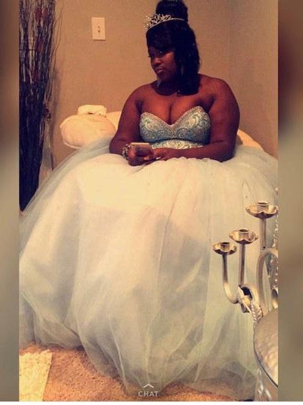 Ball Gown Sweetheart Sleeveless With Beading Floor-Length Tulle Plus Size Prom Dress