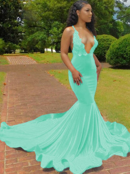 Trumpet/Mermaid Elastic Woven Satin Applique V-neck Sleeveless Court Train Prom Dress