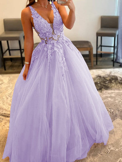 Ball Gown Tulle Applique V-neck Sleeveless Floor-Length Prom Dress