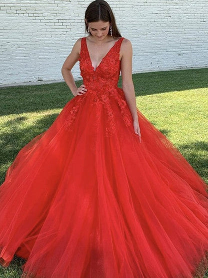 A-Line/Princess Tulle Applique V-neck Sleeveless Sweep/Brush Train Prom Dress