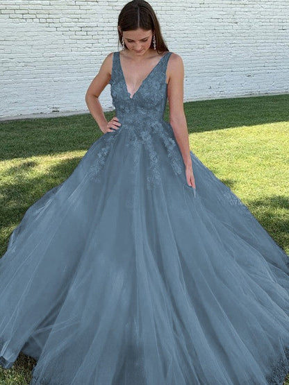 A-Line/Princess Tulle Applique V-neck Sleeveless Sweep/Brush Train Prom Dress