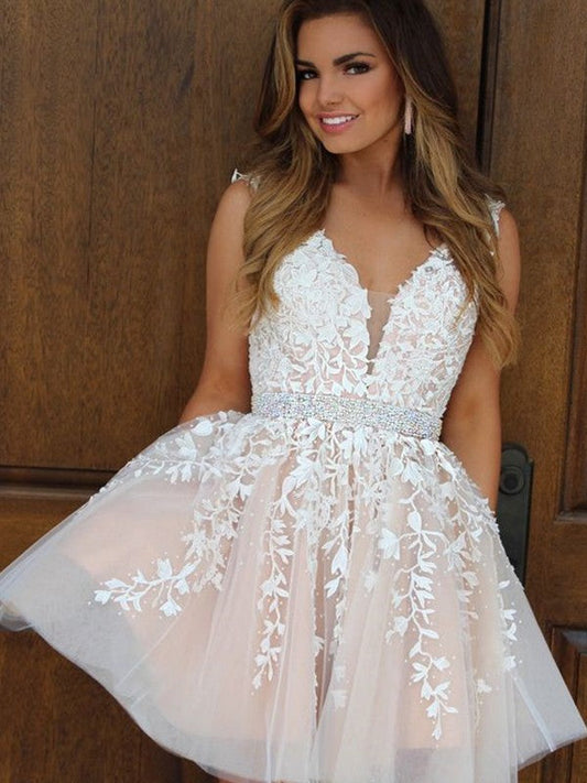 A-Line V-neck Tulle With Applique Sleeveless Short/Mini Homecoming Dress