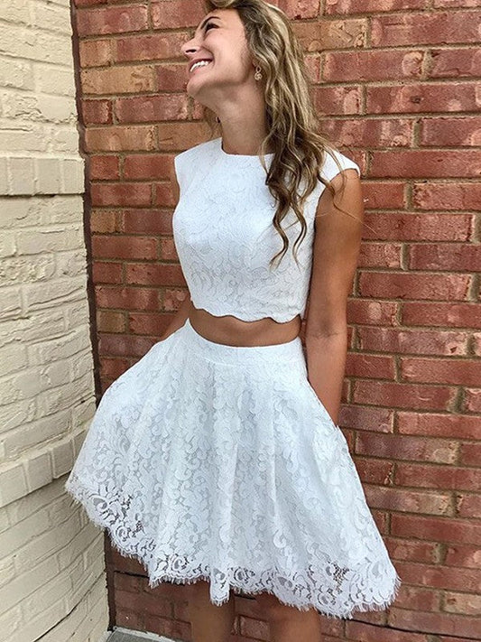 A-Line Lace Lace Scoop Sleeveless Short/Mini Homecoming Prom Dress