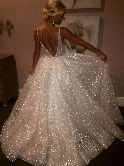 A-Line/Princess Floor-Length Sleeveless V-neck Prom Dress