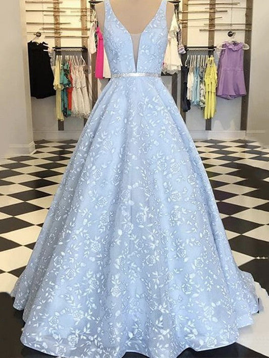A-Line/Princess Sleeveless Lace Applique Straps Floor-Length Prom Dress