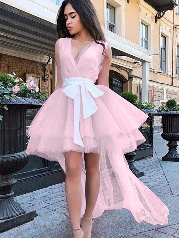 A-Line/Princess Tulle Sash/Ribbon/Belt V-neck Sleeveless Short/Mini Homecoming Dress
