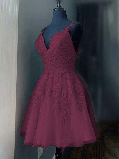 A-Line/Princess Tulle Applique V-neck Sleeveless Short/Mini Prom Dress