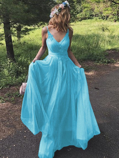A-Line/Princess Tulle Applique V-neck Sleeveless Sweep/Brush Train Prom Dress