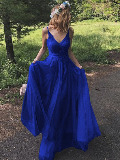 A-Line/Princess Tulle Applique V-neck Sleeveless Sweep/Brush Train Prom Dress