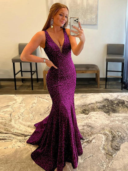 Sheath/Column Velvet Sequins Ruffles V-neck Sleeveless Sweep/Brush Train Prom Dress