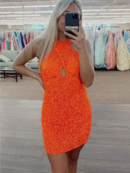 Comfortably Chic Velvet Sequins Sheath Style Halter Sleeveless Short/Mini Homecoming Dress