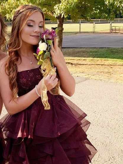 A-Line/Princess Tulle Ruffles Strapless Sleeveless Short/Mini Homecoming Dress