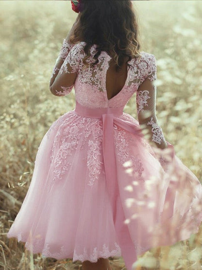 A-Line Tulle Sweetheart Sleeveless Short/Mini With Lace Homecoming Dress
