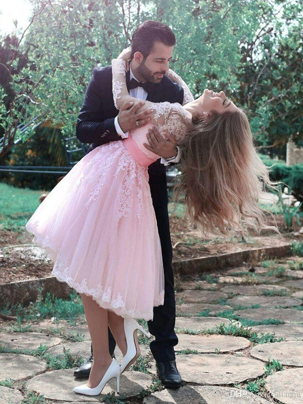 A-Line Tulle Sweetheart Sleeveless Short/Mini With Lace Homecoming Dress