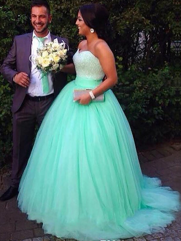 Ball Gown Tulle Sweetheart Sleeveless Sweep/Brush Train With Beading Plus Size Prom Dress