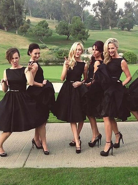 A-Line Sleeveless Scoop Knee-Length Satin Bridesmaid Dresses