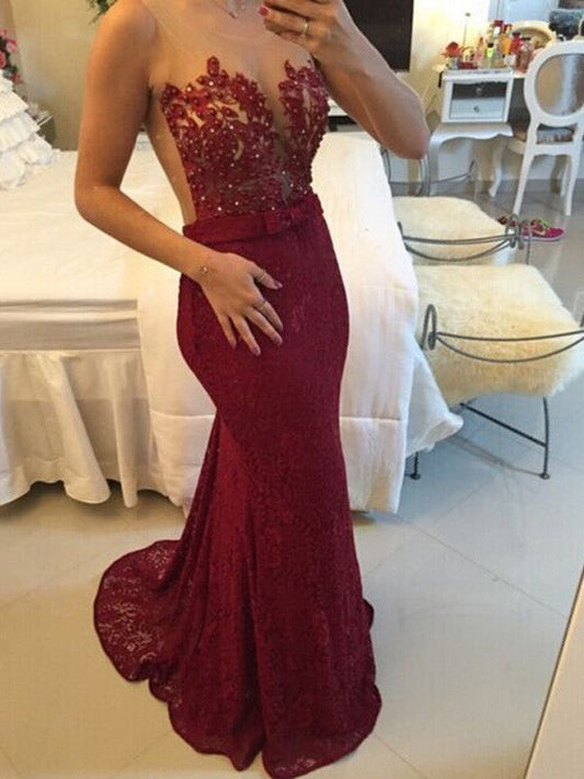 Sheath Lace Scoop Sleeveless Sweep/Brush Train With Applique Prom Dress